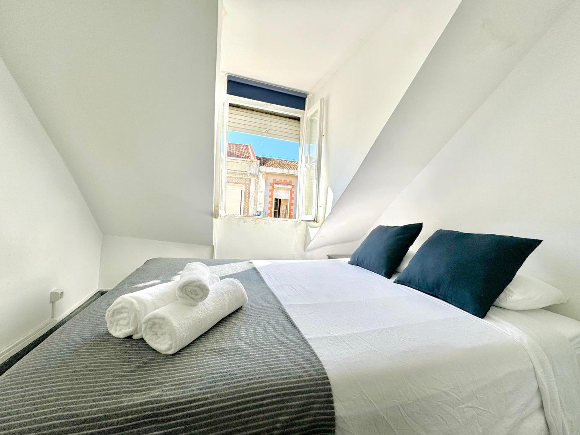 Low Cost Arroios Rooms リスボン エクステリア 写真